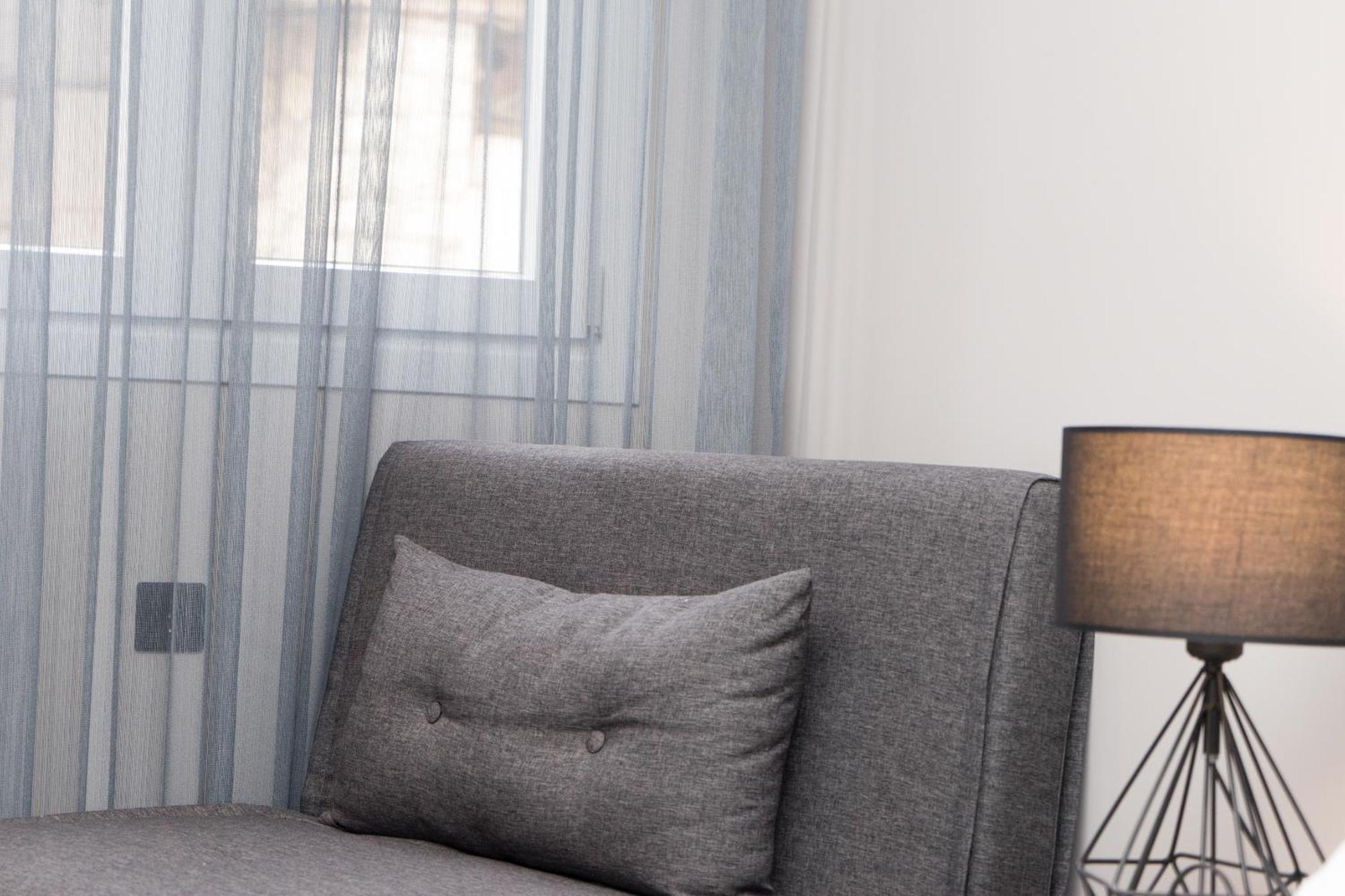 Lorien Center Apartment *