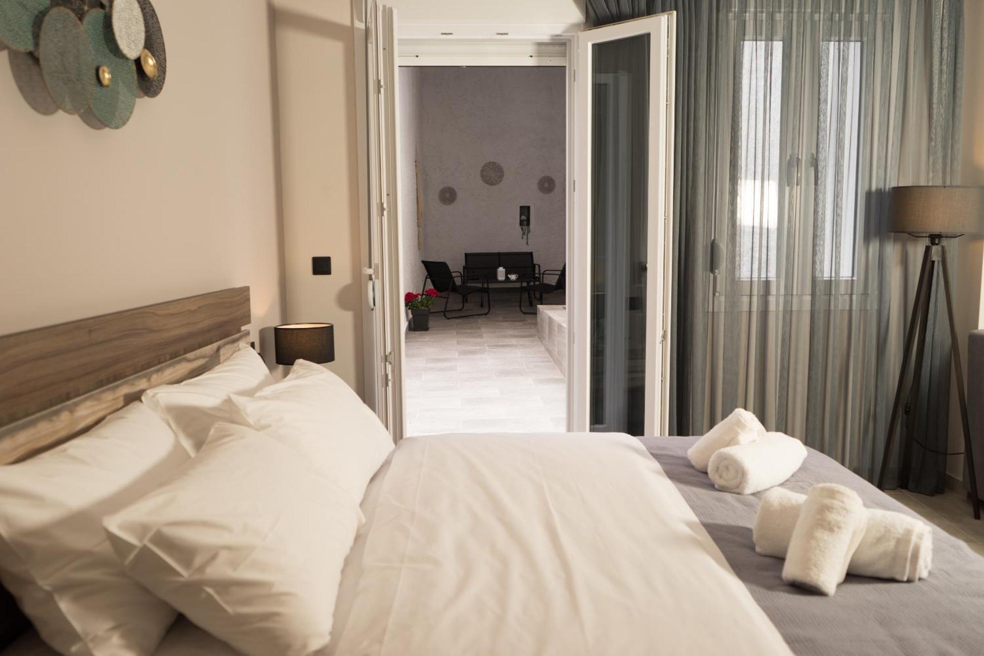 Lorien Center * Ioannina